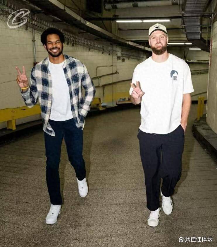 关于风云突变!费耶诺德集结日篮板制胜,CBA季后赛版图或变,态度坚定,资深球员宣示担当的信息 关于风云突变!费耶诺德集结日篮板制胜,CBA季后赛版图或变,态度坚定,资深球员宣示担当的信息